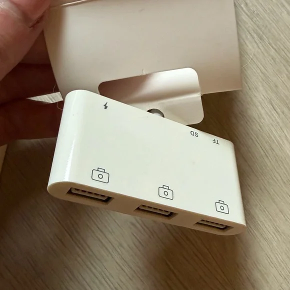 USB Camera Card Reader - Picture 4 of 4